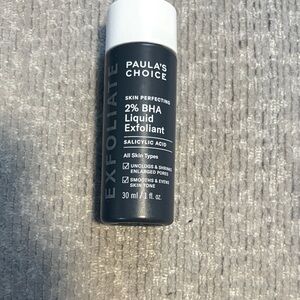 Paula's Choice 2% BHA Liquid Exfoliant - Black and White